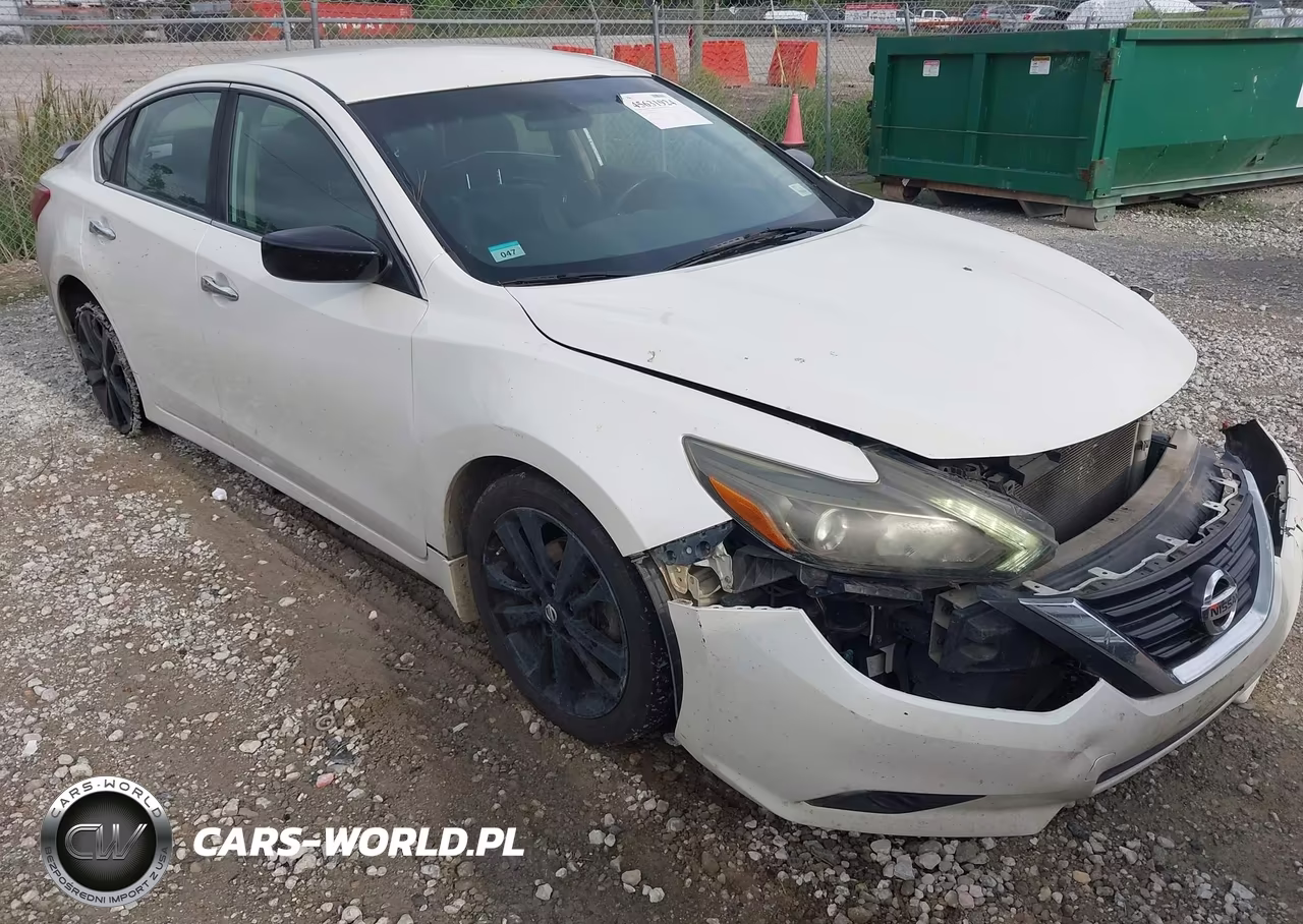 2017 Nissan Altima 2.5 Sr – zdjęcie 1 z 12