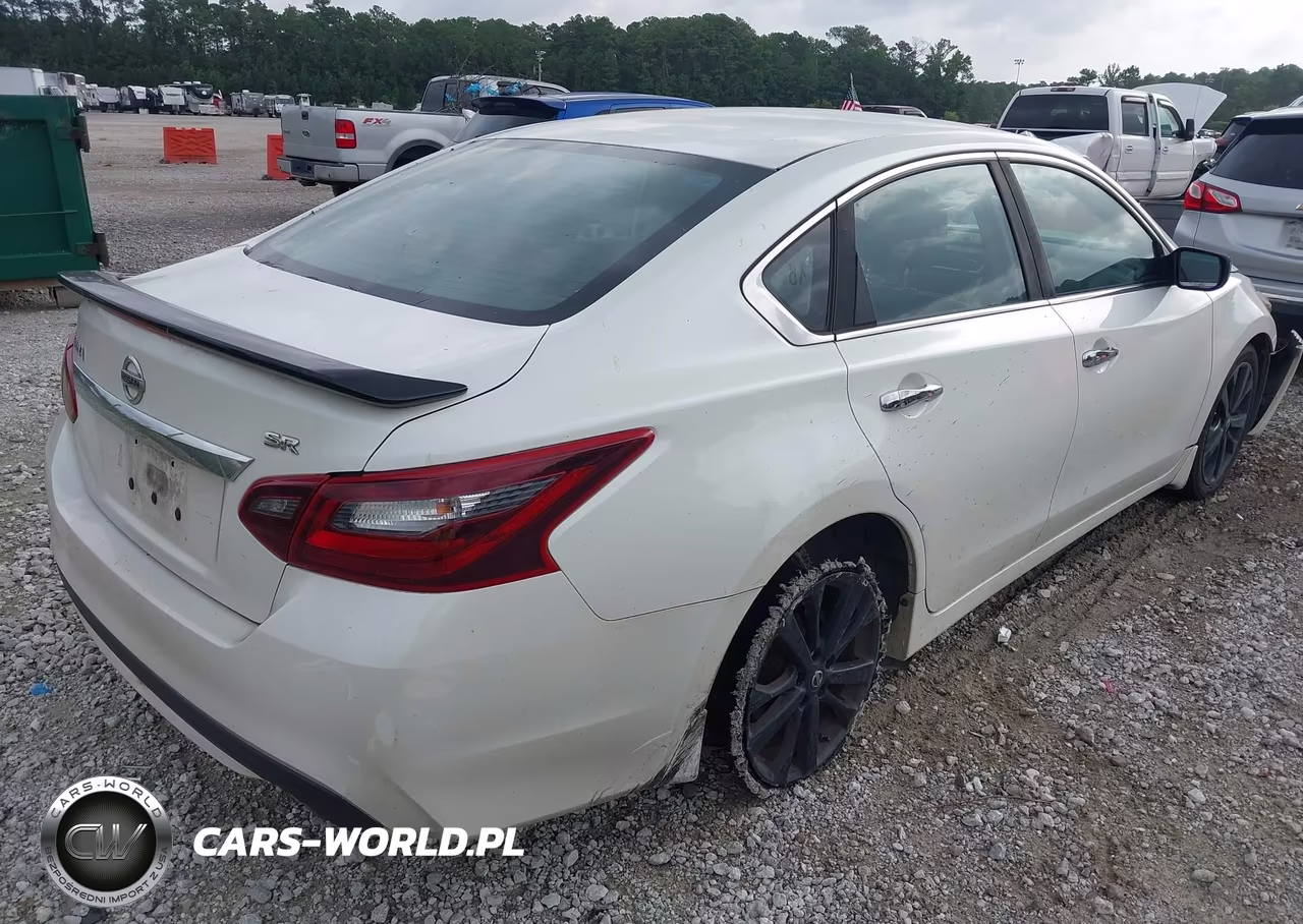 2017 Nissan Altima 2.5 Sr VIN:1N4AL3AP3HC224243 - 4