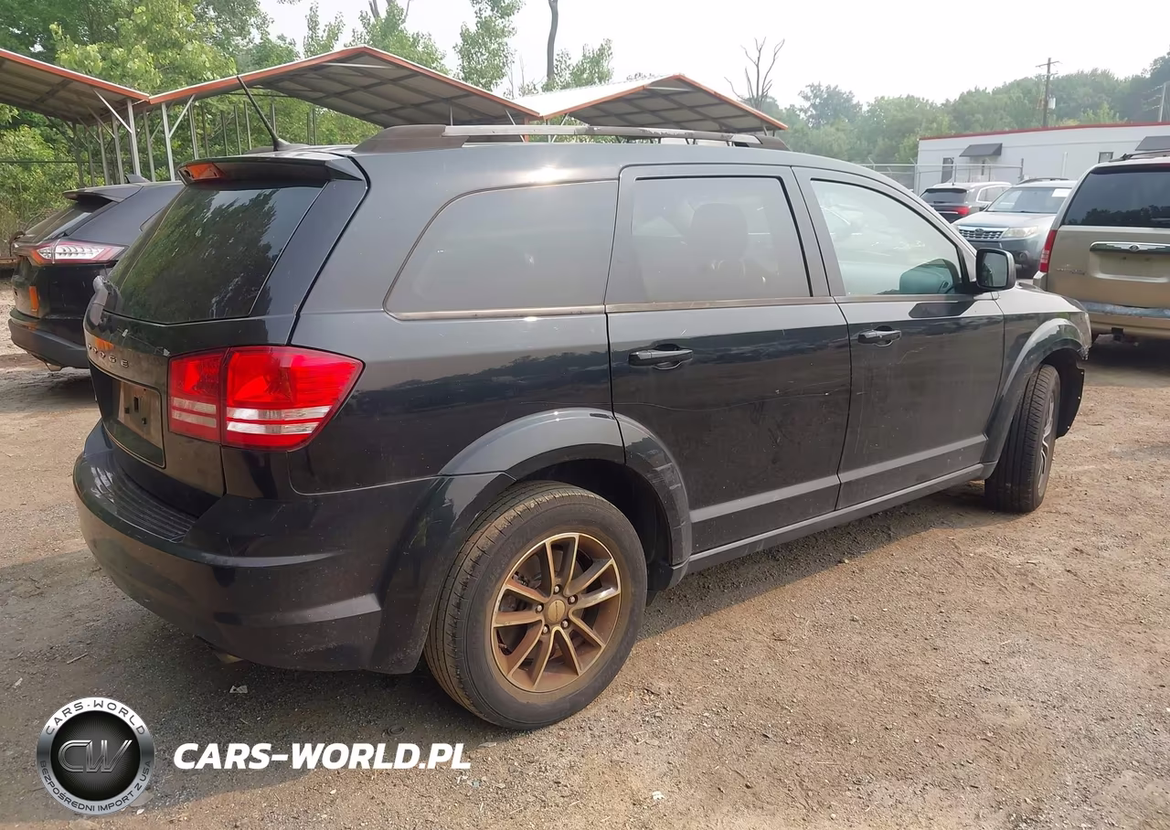 2017 Dodge Journey Se VIN:3C4PDCAB7HT670762 - 4