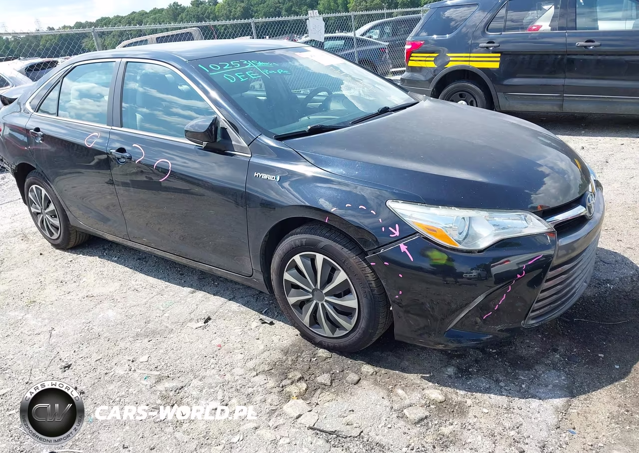 2015 Toyota Camry Hybrid Le