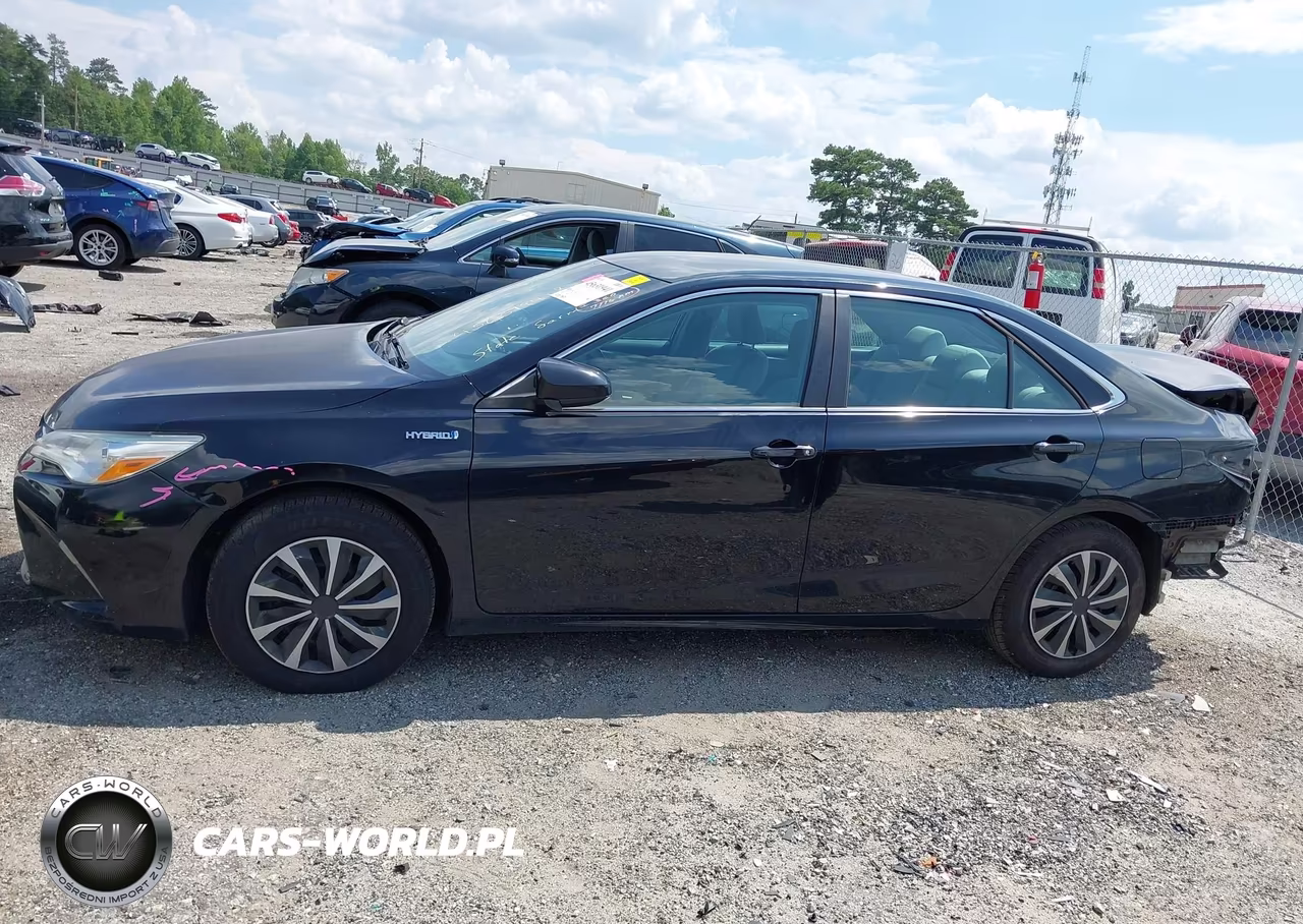 2015 Toyota Camry Hybrid Le VIN:4T1BD1FK8FU167585 - 15