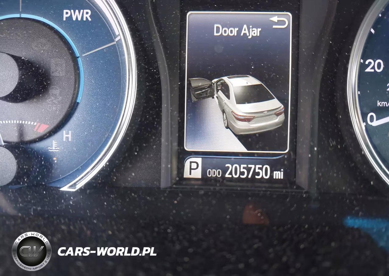 2015 Toyota Camry Hybrid Le VIN:4T1BD1FK8FU167585 - 16