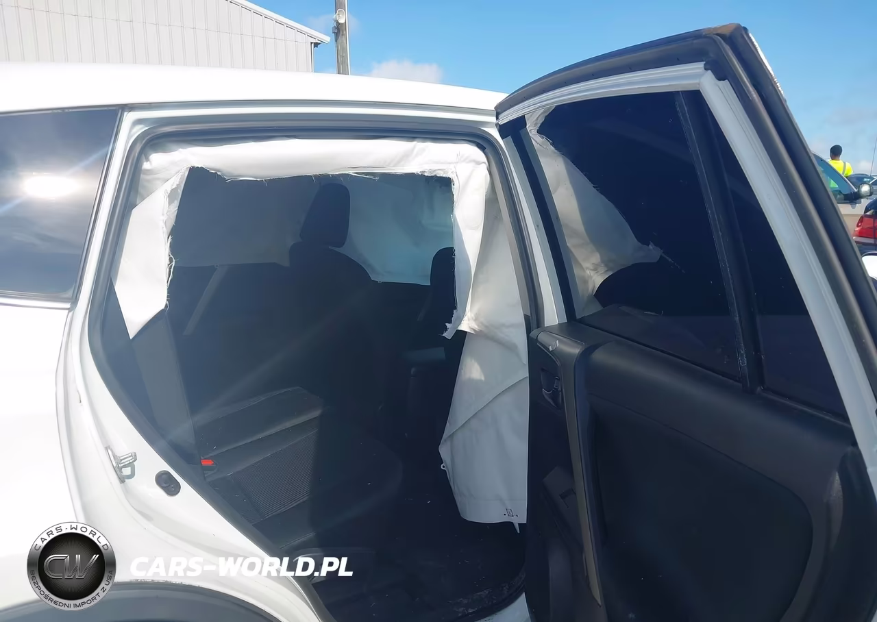 2018 Toyota Rav4 Le VIN:2T3ZFREV8JW431312 - 8
