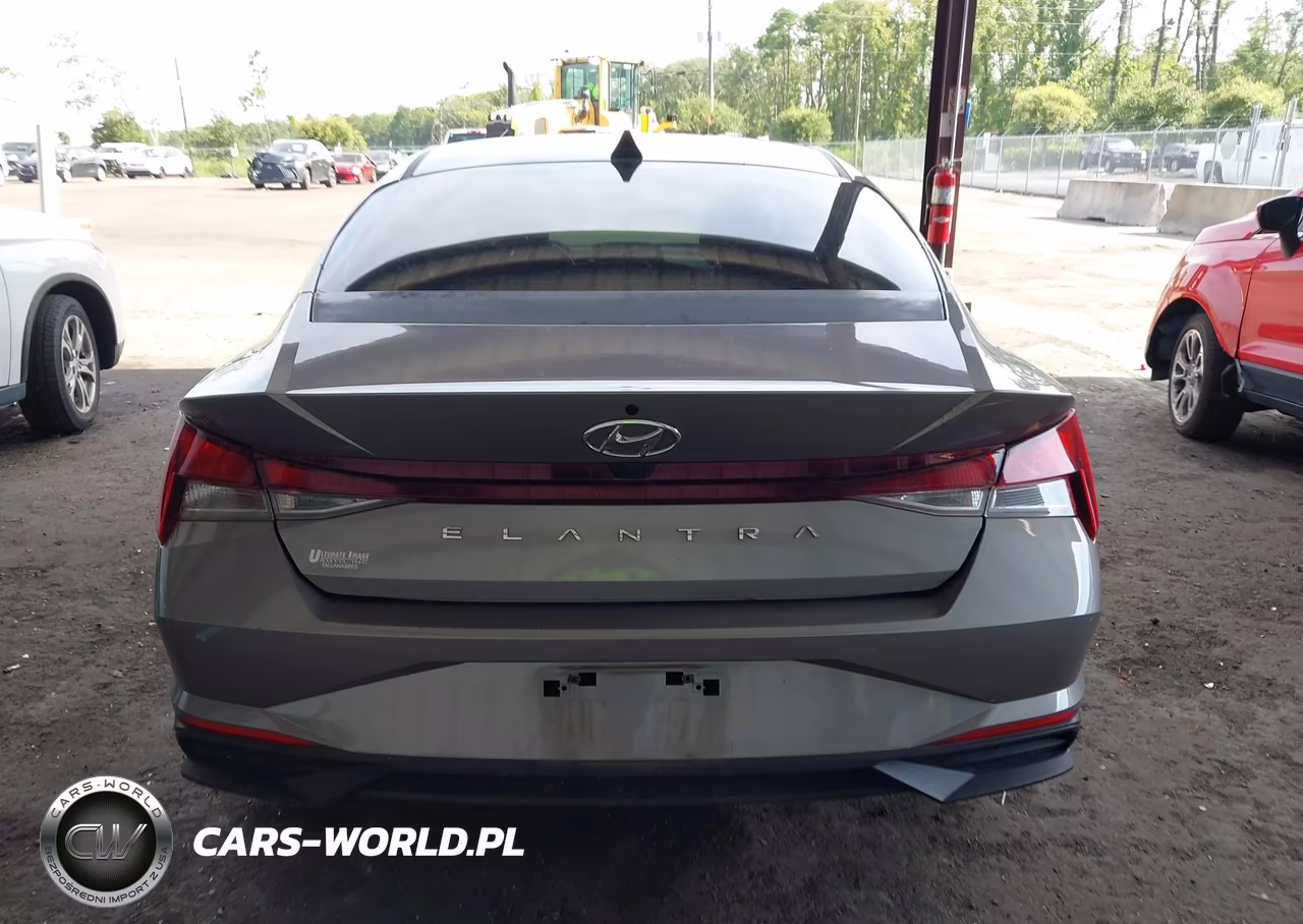 2021 Hyundai Elantra Sel VIN:KMHLM4AG8MU211994 - 17