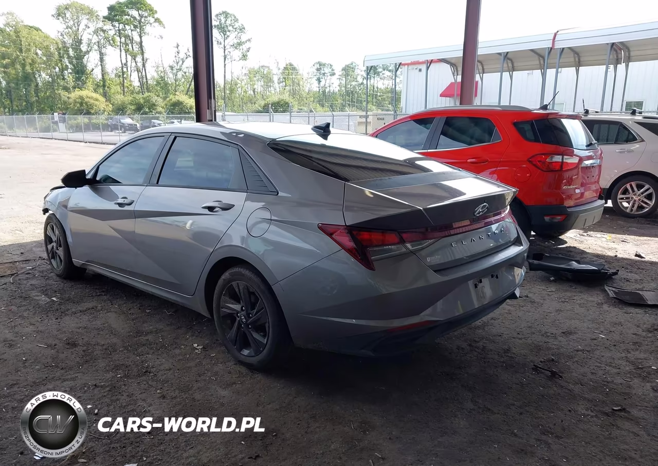 2021 Hyundai Elantra Sel VIN:KMHLM4AG8MU211994 - 3
