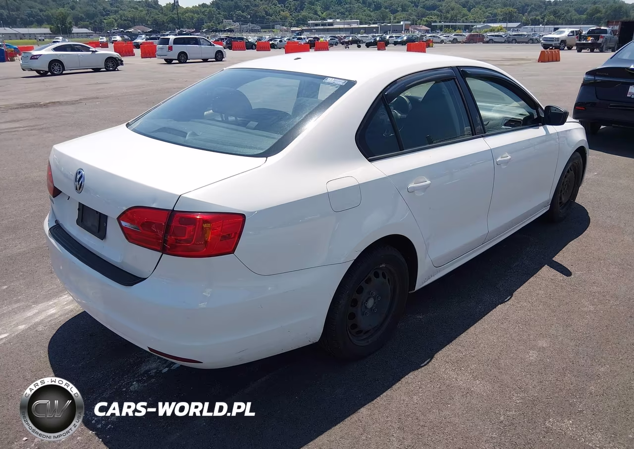 2012 Volkswagen Jetta 2.0L S VIN:3VW2K7AJ8CM120615 - 4