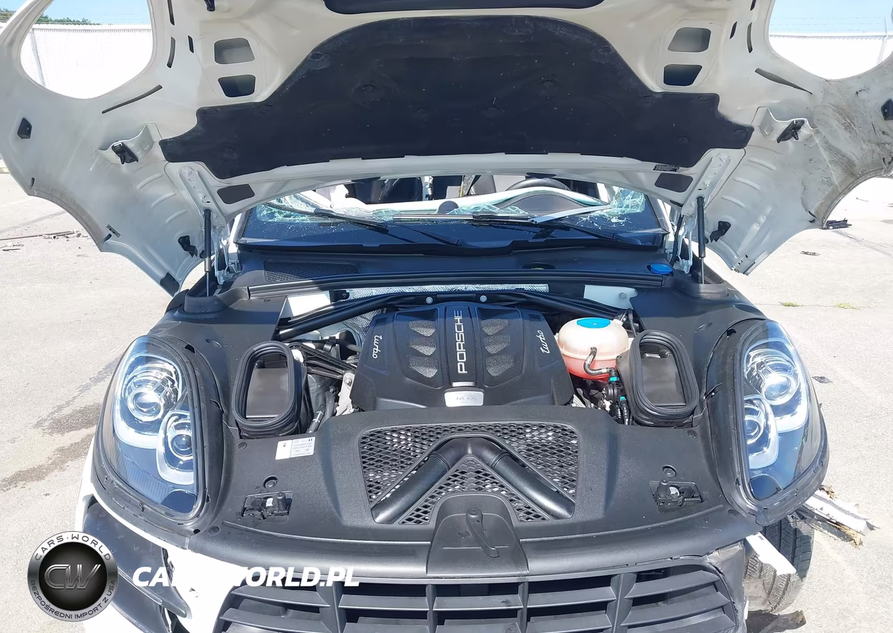 2016 Porsche Macan Turbo VIN:WP1AF2A55GLB92886 - 10