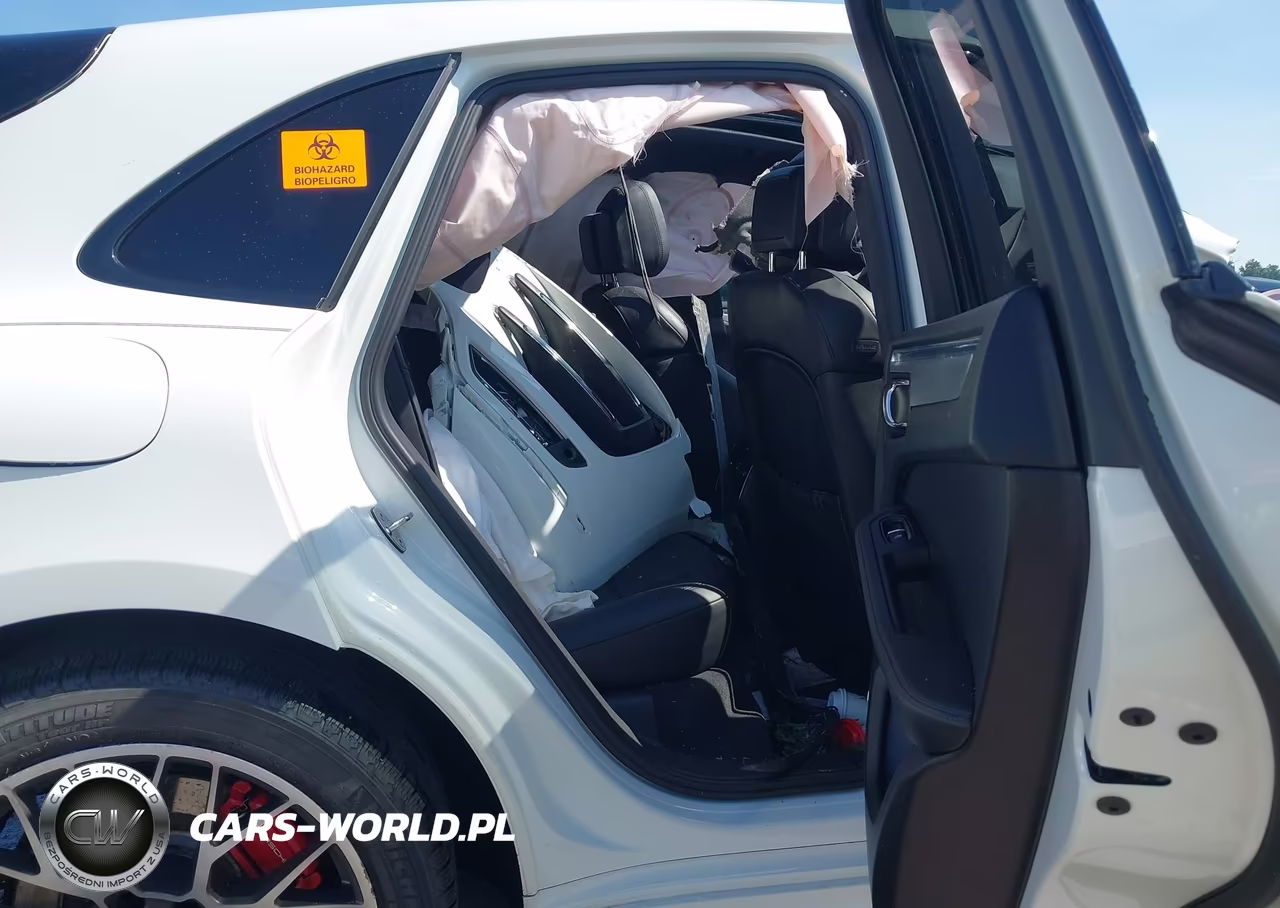 2016 Porsche Macan Turbo VIN:WP1AF2A55GLB92886 - 8