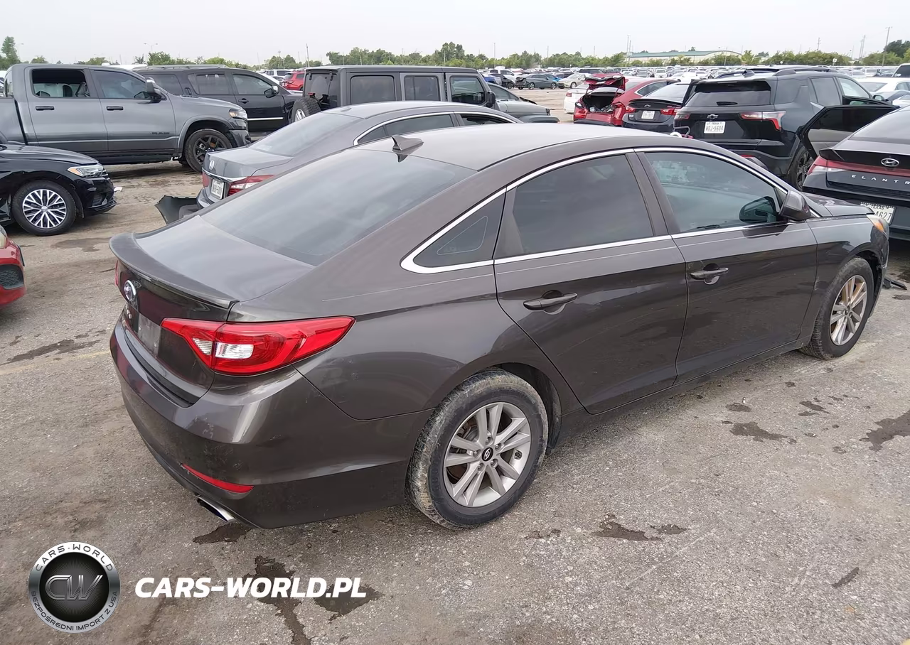 2015 Hyundai Sonata Se VIN:5NPE24AF0FH204741 - 4