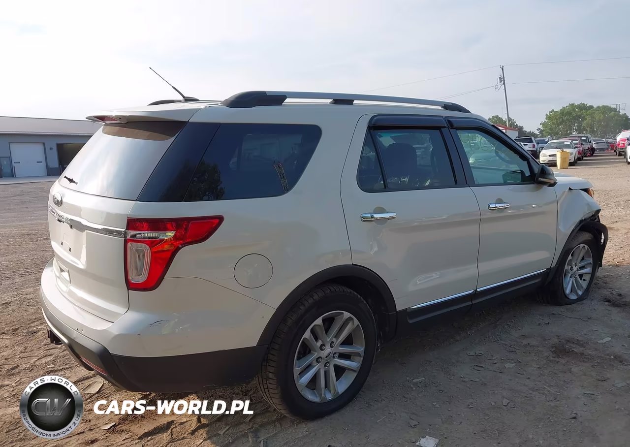 2012 Ford Explorer Xlt VIN:1FMHK7D81CGA21162 - 4
