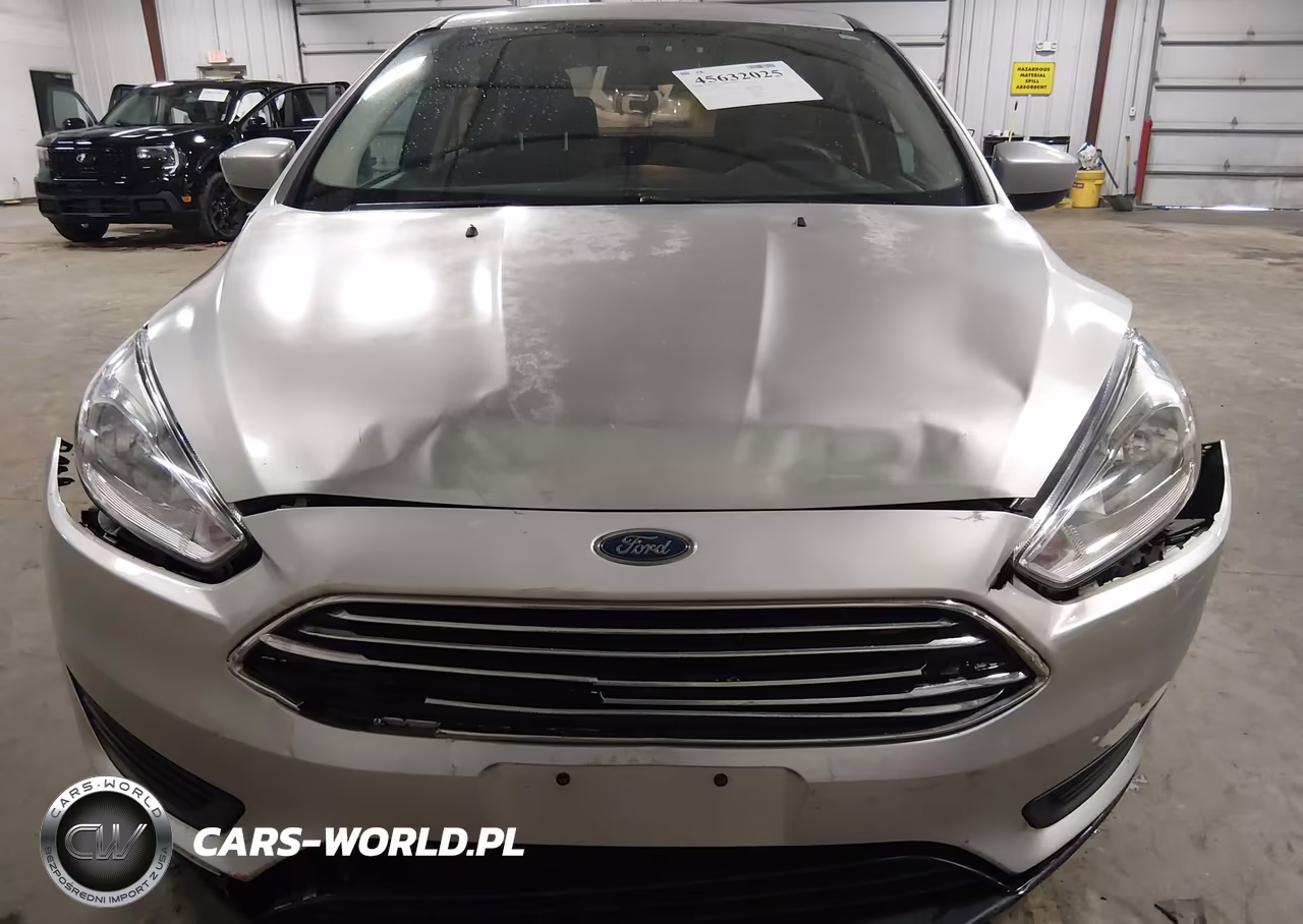 2018 Ford Focus Se VIN:1FADP3FE0JL325559 - 6