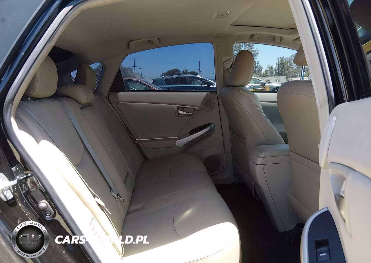2015 Toyota Prius Four VIN:JTDKN3DU2F1960397 - 8