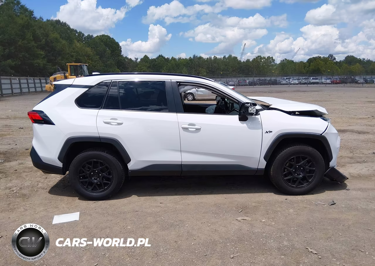 2021 Toyota Rav4 Xle VIN:2T3W1RFV4MC163297 - 13