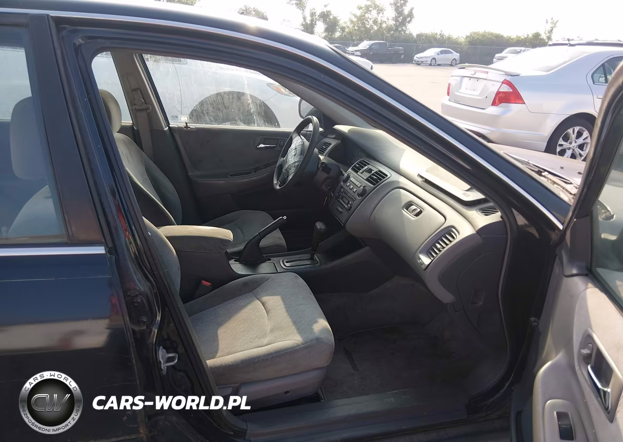 2002 Honda Accord VIN:1HGCG564X2A068255 - 5