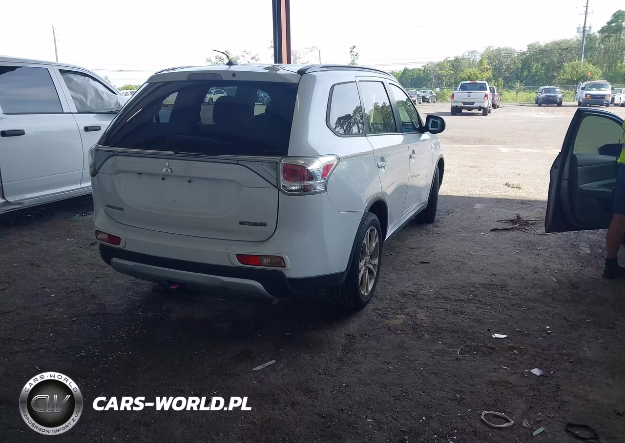 2015 Mitsubishi Outlander Se VIN:JA4AZ3A39FZ002638 - 4