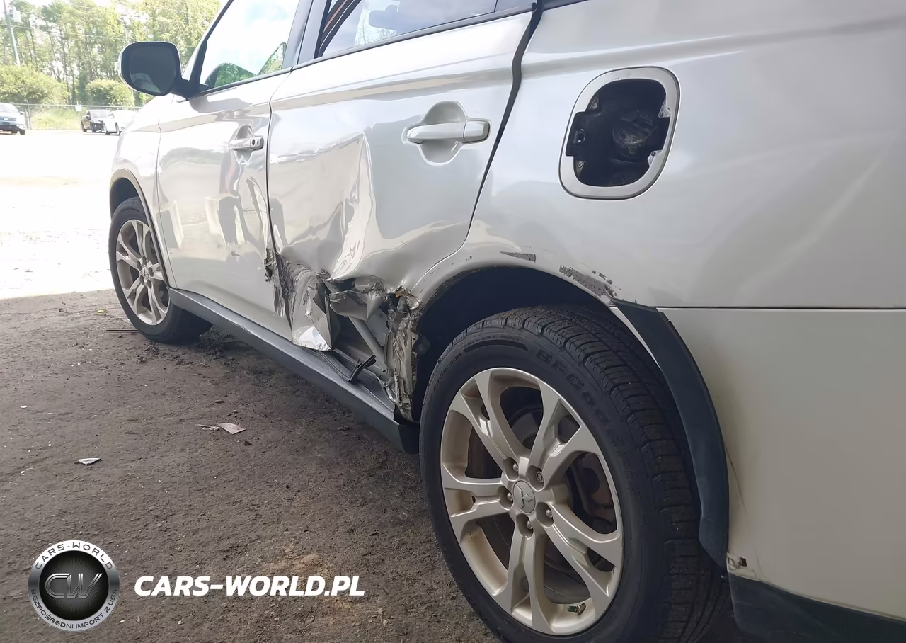 2015 Mitsubishi Outlander Se VIN:JA4AZ3A39FZ002638 - 6
