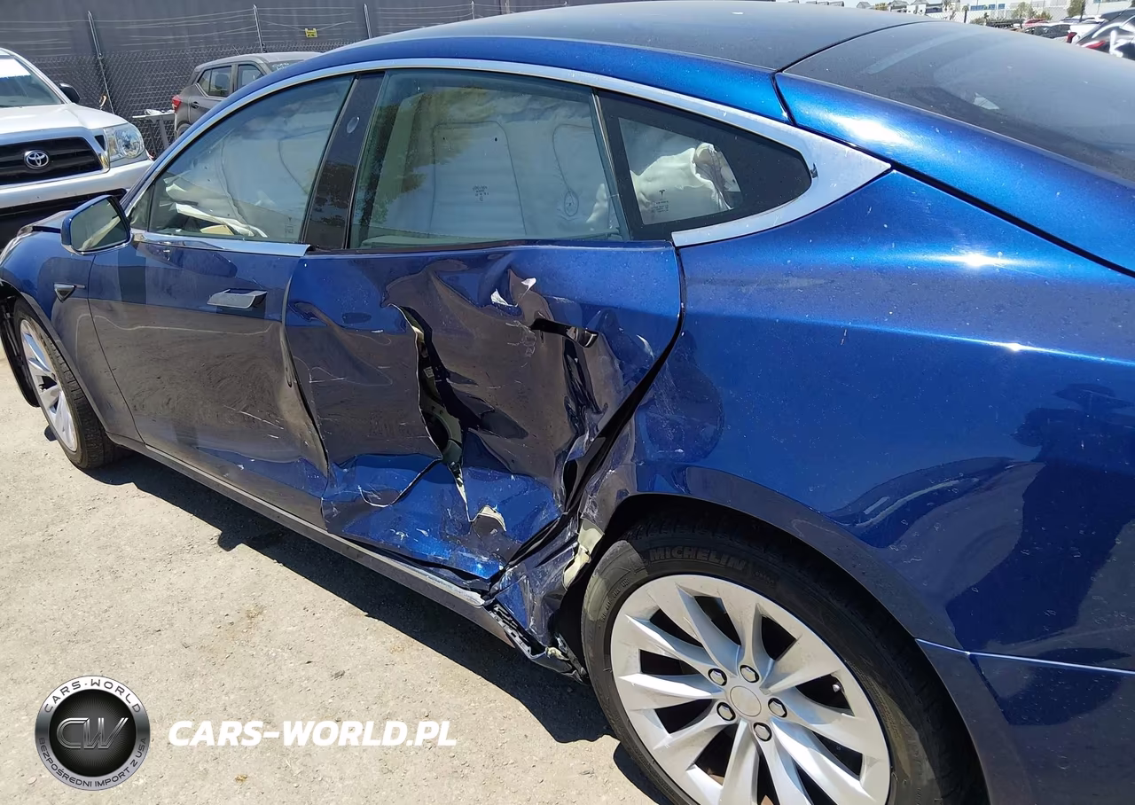 2018 Tesla Model S VIN:5YJSA1E26JF295646 - 15