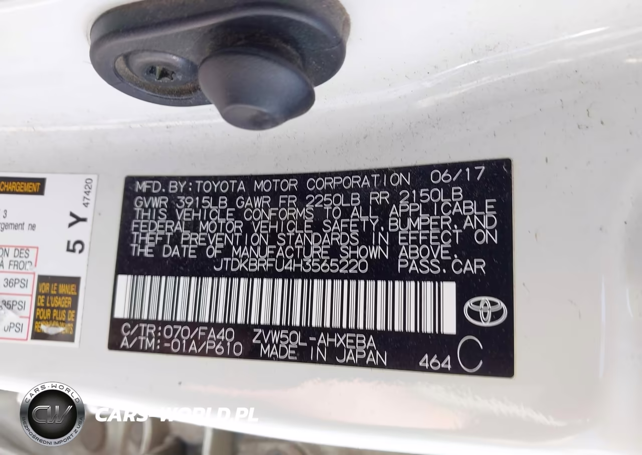 2017 Toyota Prius Two VIN:JTDKBRFU4H3565220 - 9