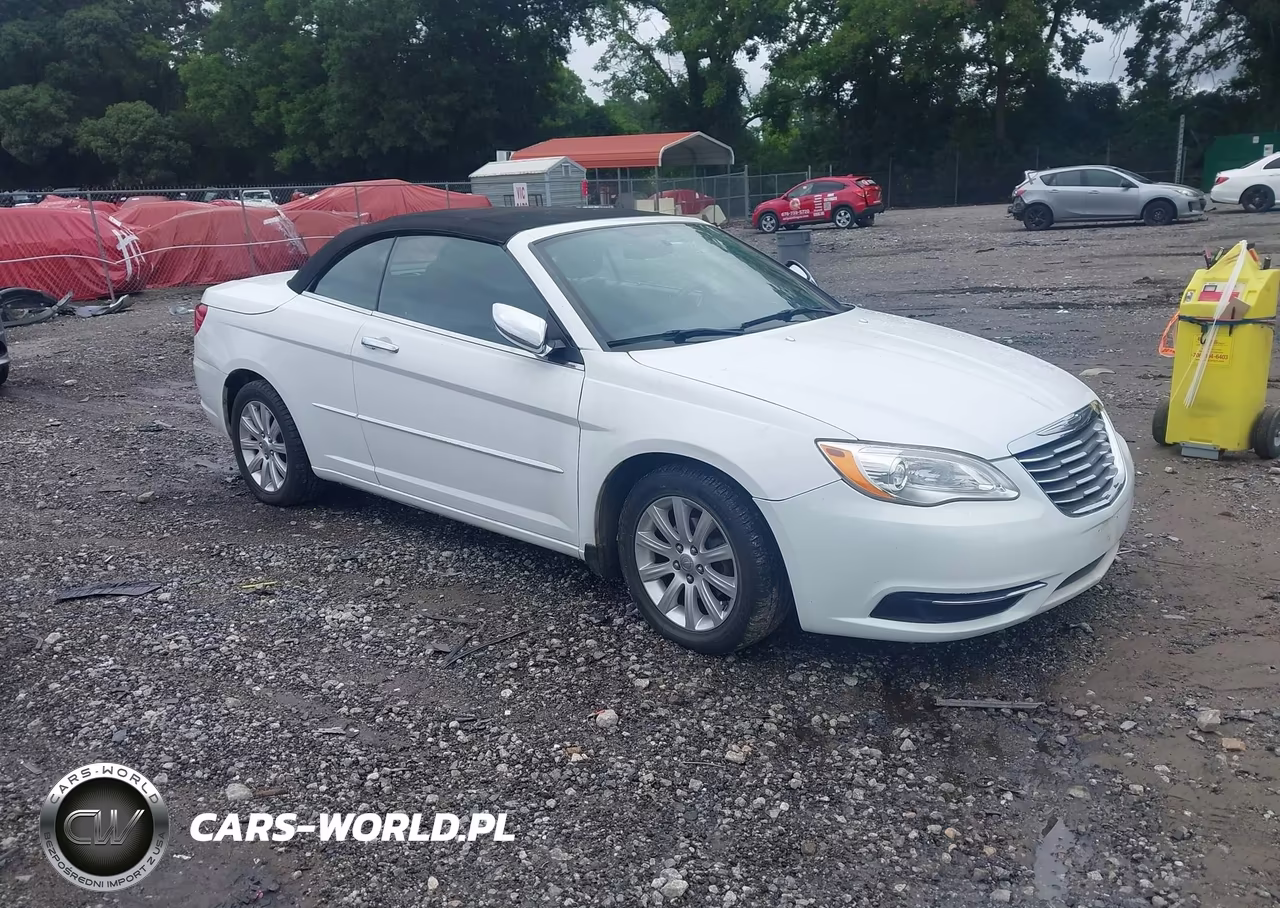 2012 Chrysler 200 Touring – zdjęcie 1 z 11