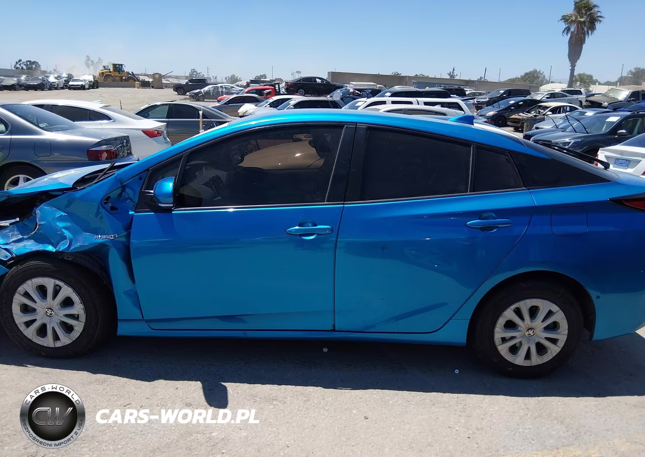 2019 Toyota Prius Le VIN:JTDKARFU9K3085720 - 14