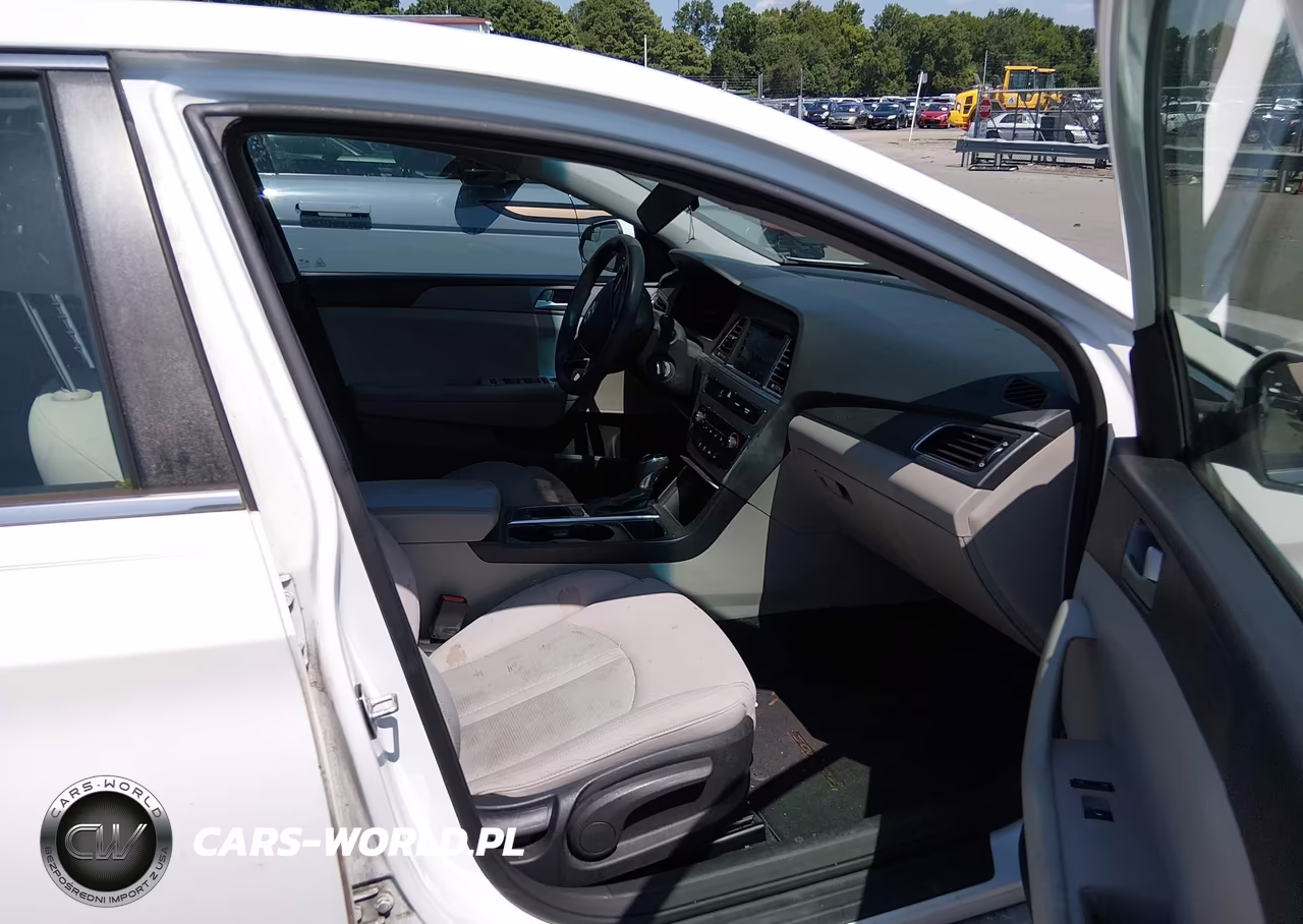 2015 Hyundai Sonata Se VIN:5NPE24AF6FH075307 - 5