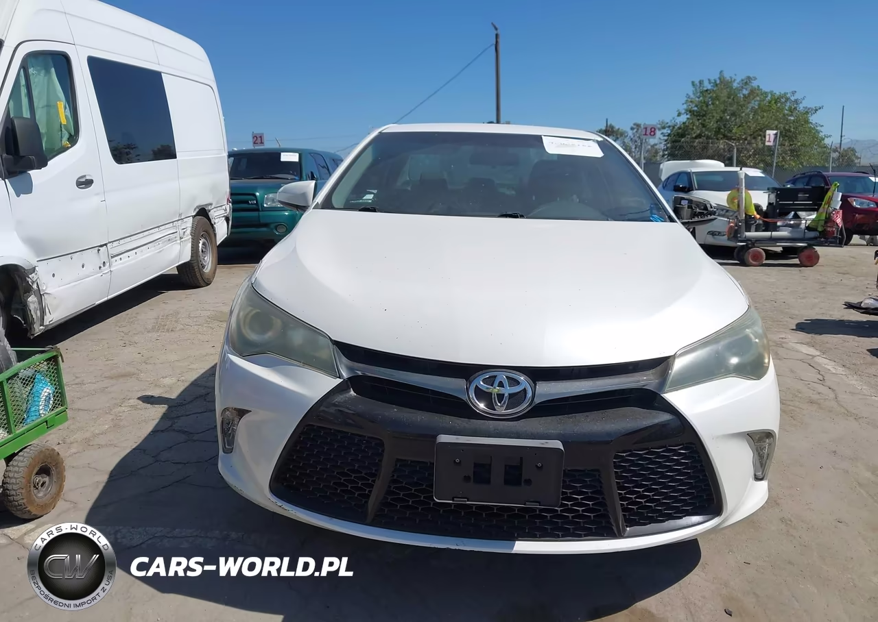 2016 Toyota Camry Xse VIN:4T1BF1FK5GU117495 - 12