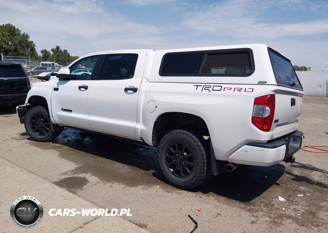 2017 Toyota Tundra Trd Pro 5.7L V8 VIN:5TFDW5F13HX641546 - 3