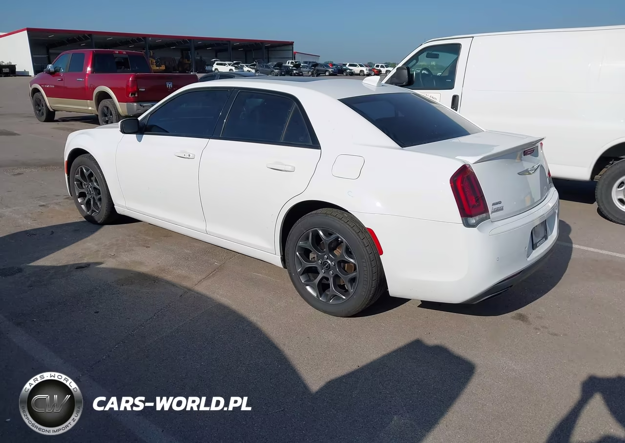 2018 Chrysler 300 300S Awd VIN:2C3CCAGGXJH181820 - 3