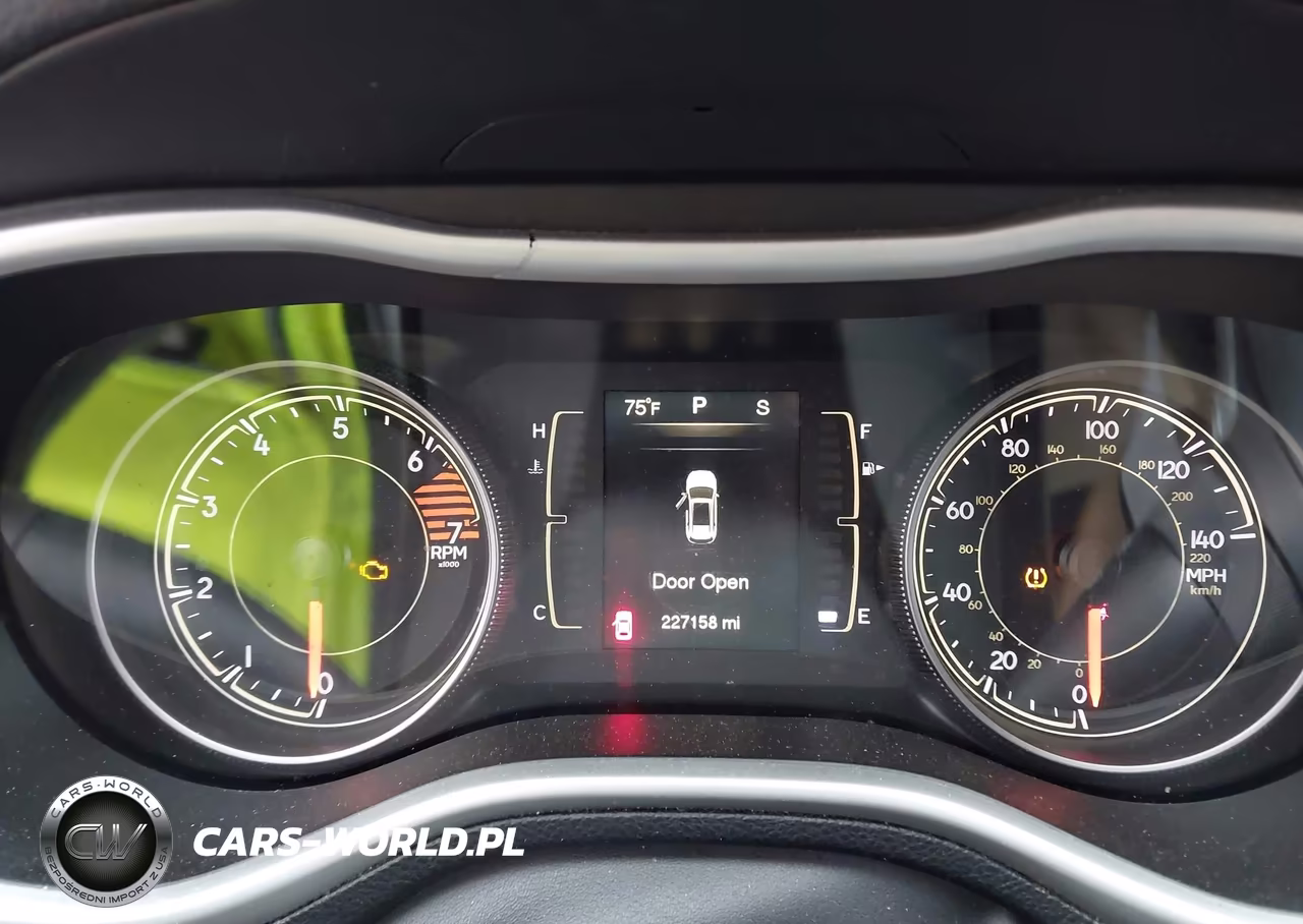 2016 Jeep Cherokee Sport VIN:1C4PJLAB8GW238196 - 7