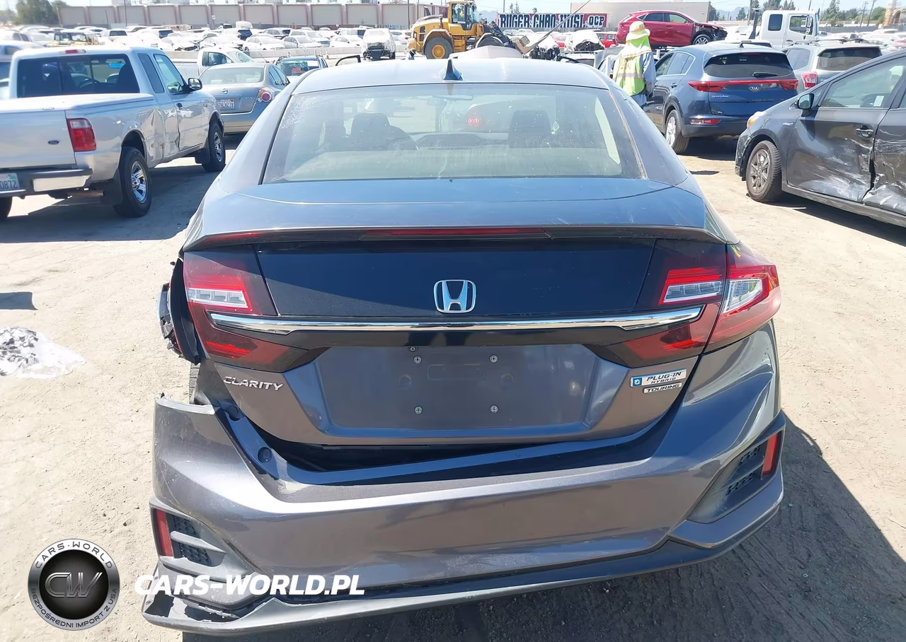 2018 Honda Clarity Plug-In Hybrid Touring VIN:JHMZC5F33JC004930 - 16