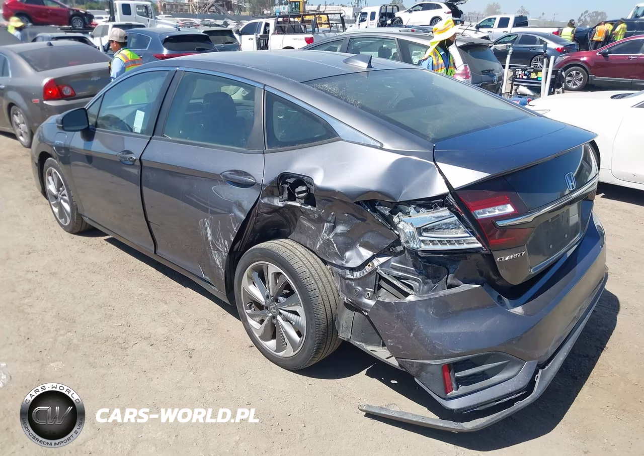 2018 Honda Clarity Plug-In Hybrid Touring VIN:JHMZC5F33JC004930 - 3