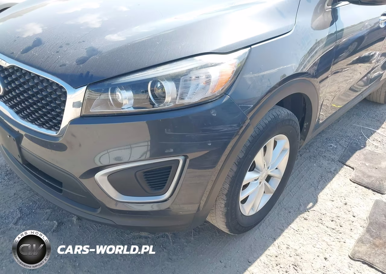2018 Kia Sorento 2.4L Lx VIN:5XYPG4A32JG368024 - 6