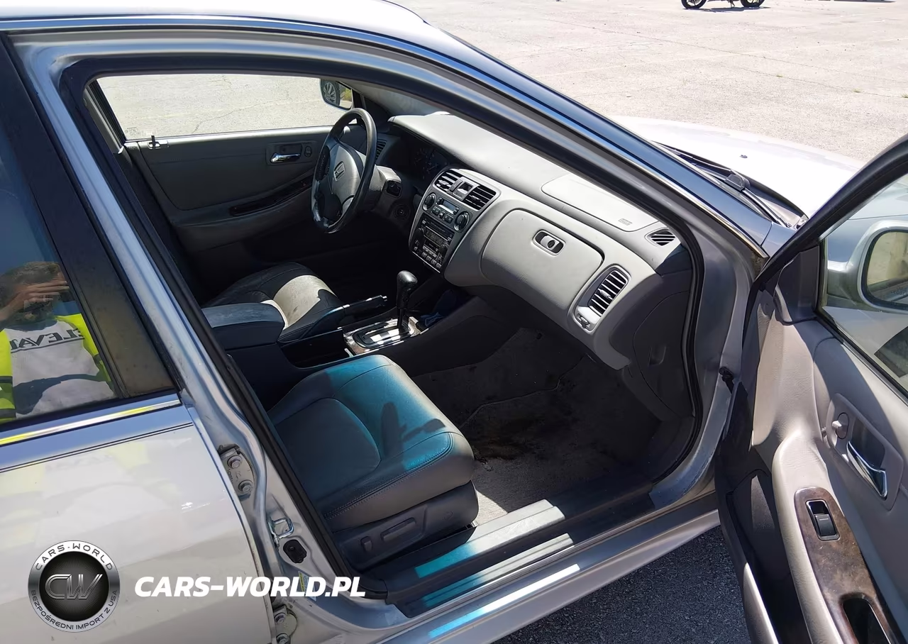 2001 Honda Accord 3.0 Ex VIN:1HGCG16581A075706 - 5