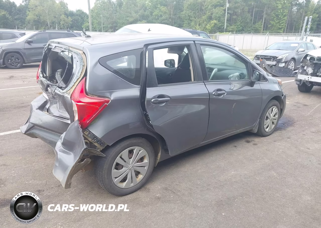 2018 Nissan Versa Note S VIN:3N1CE2CPXJL355476 - 4