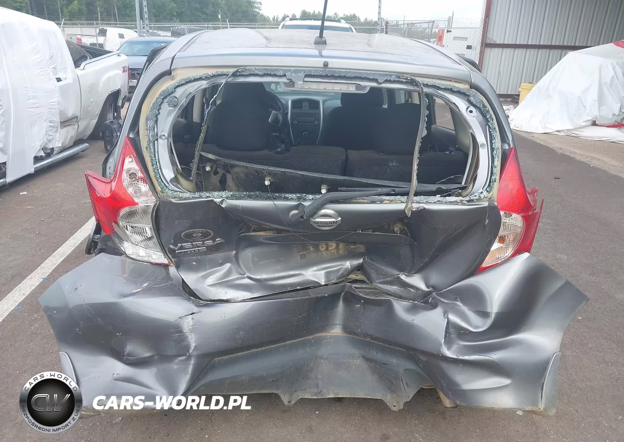 2018 Nissan Versa Note S VIN:3N1CE2CPXJL355476 - 6