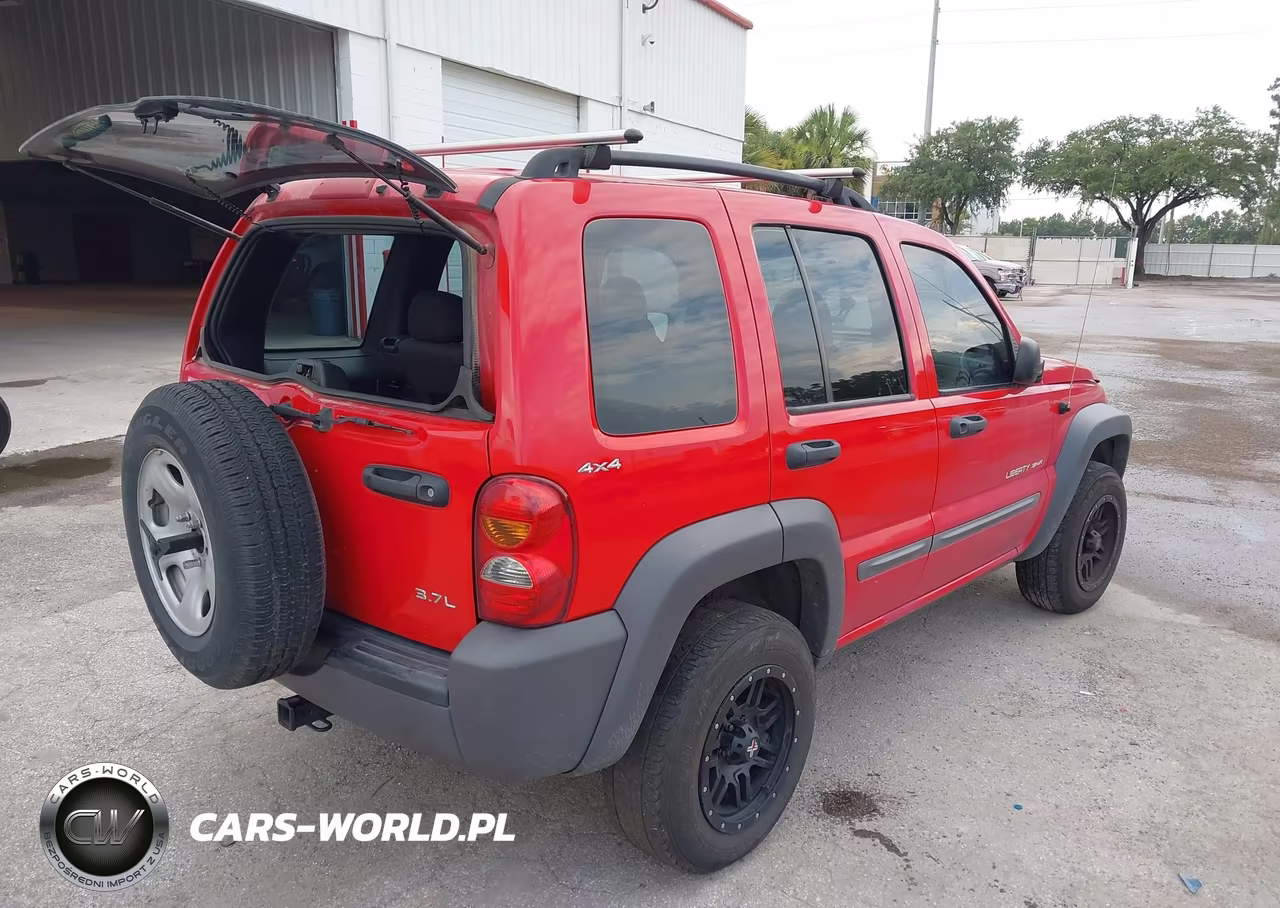 2002 Jeep Liberty Sport VIN:1J4GL48KX2W243036 - 4