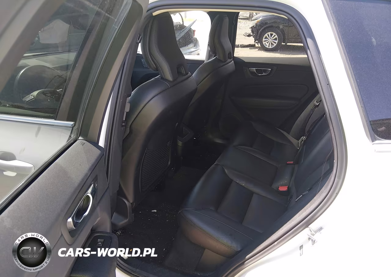 2019 Volvo Xc60 T5 Momentum VIN:LYV102RK0KB201441 - 8