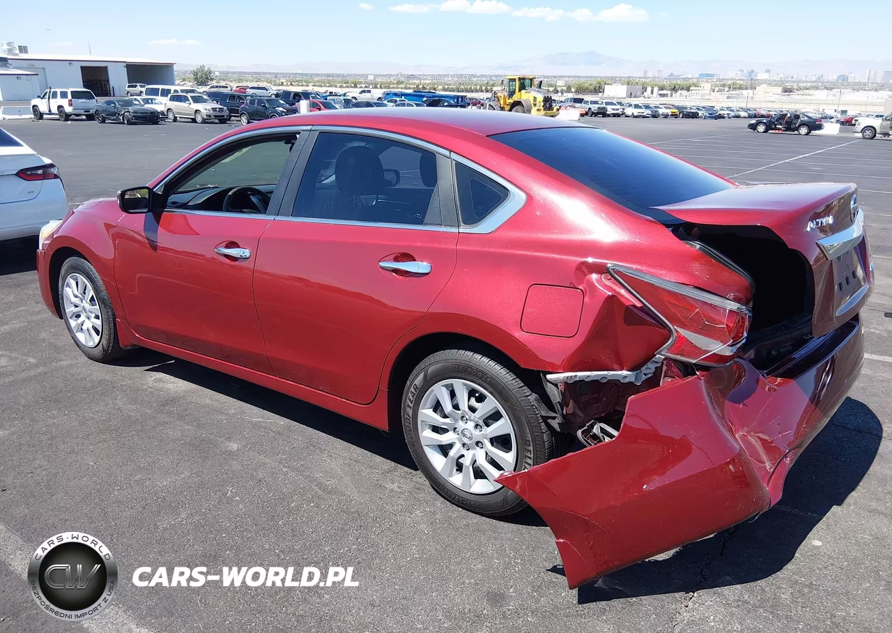 2014 Nissan Altima 2.5 S VIN:1N4AL3AP7EN210667 - 3