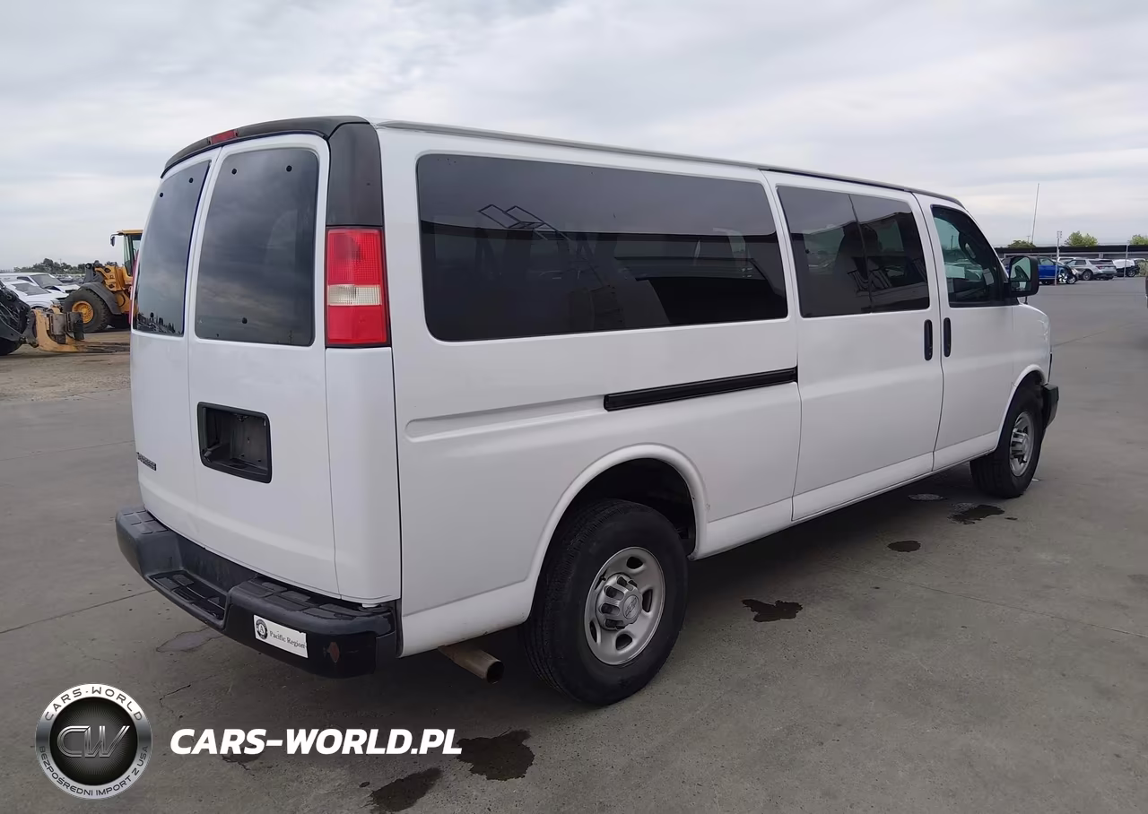 2018 Chevrolet Express 3500 Ls VIN:1GAZGNFG8J1274510 - 4