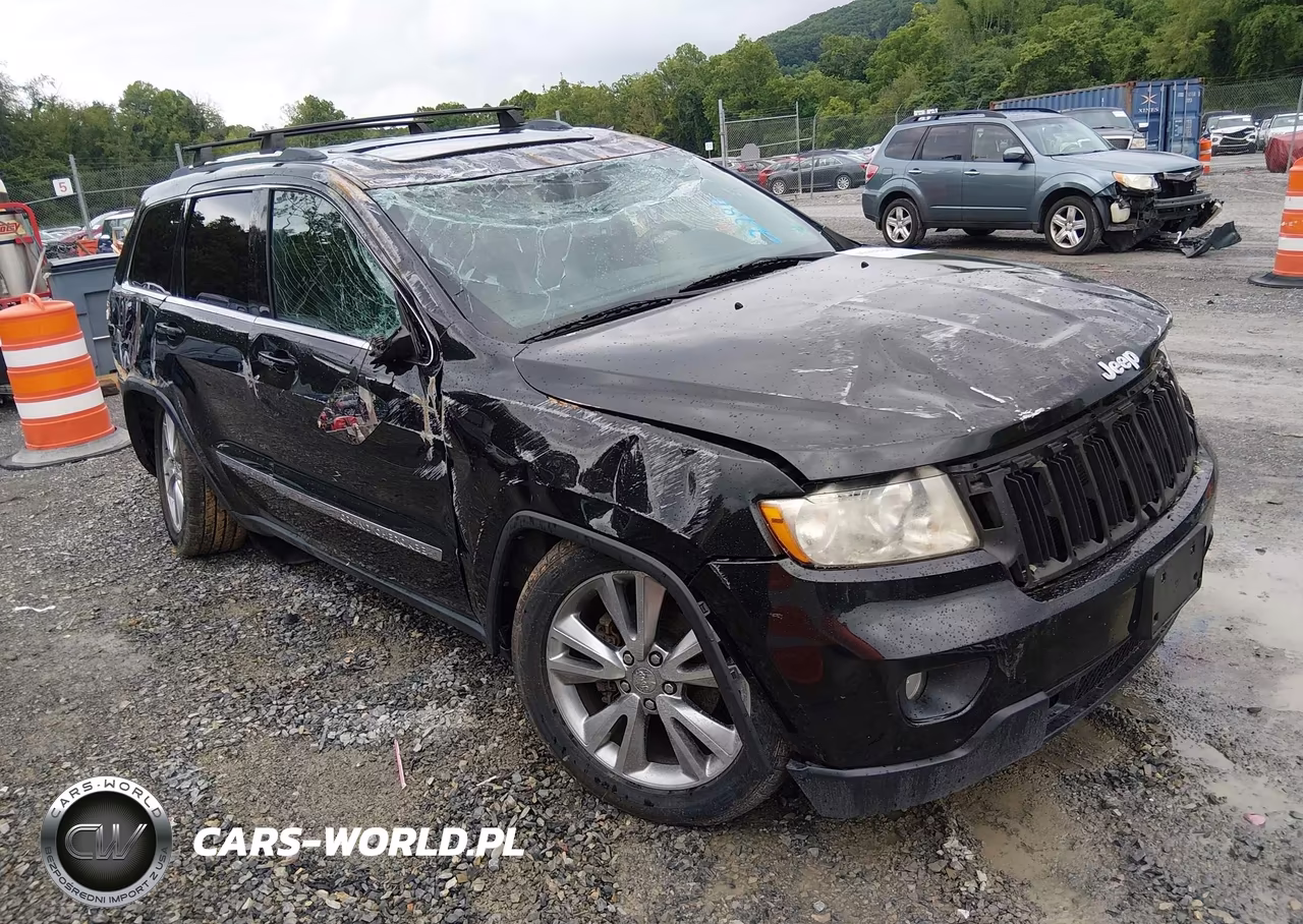 2013 Jeep Grand Cherokee Laredo – zdjęcie 1 z 15