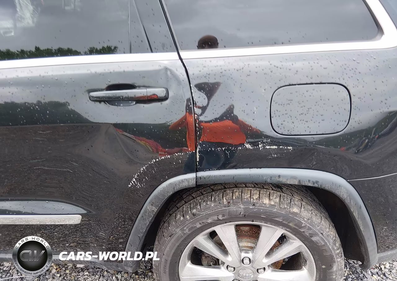 2013 Jeep Grand Cherokee Laredo VIN:1C4RJFAG3DC631008 - 12