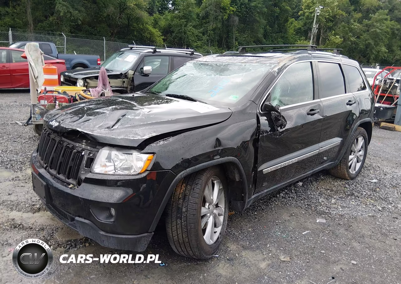 2013 Jeep Grand Cherokee Laredo VIN:1C4RJFAG3DC631008 - 2