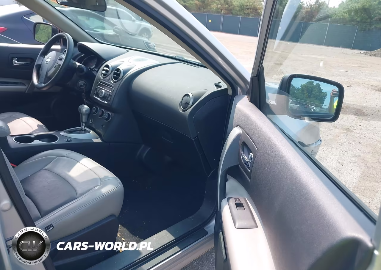 2013 Nissan Rogue S VIN:JN8AS5MVXDW660880 - 5
