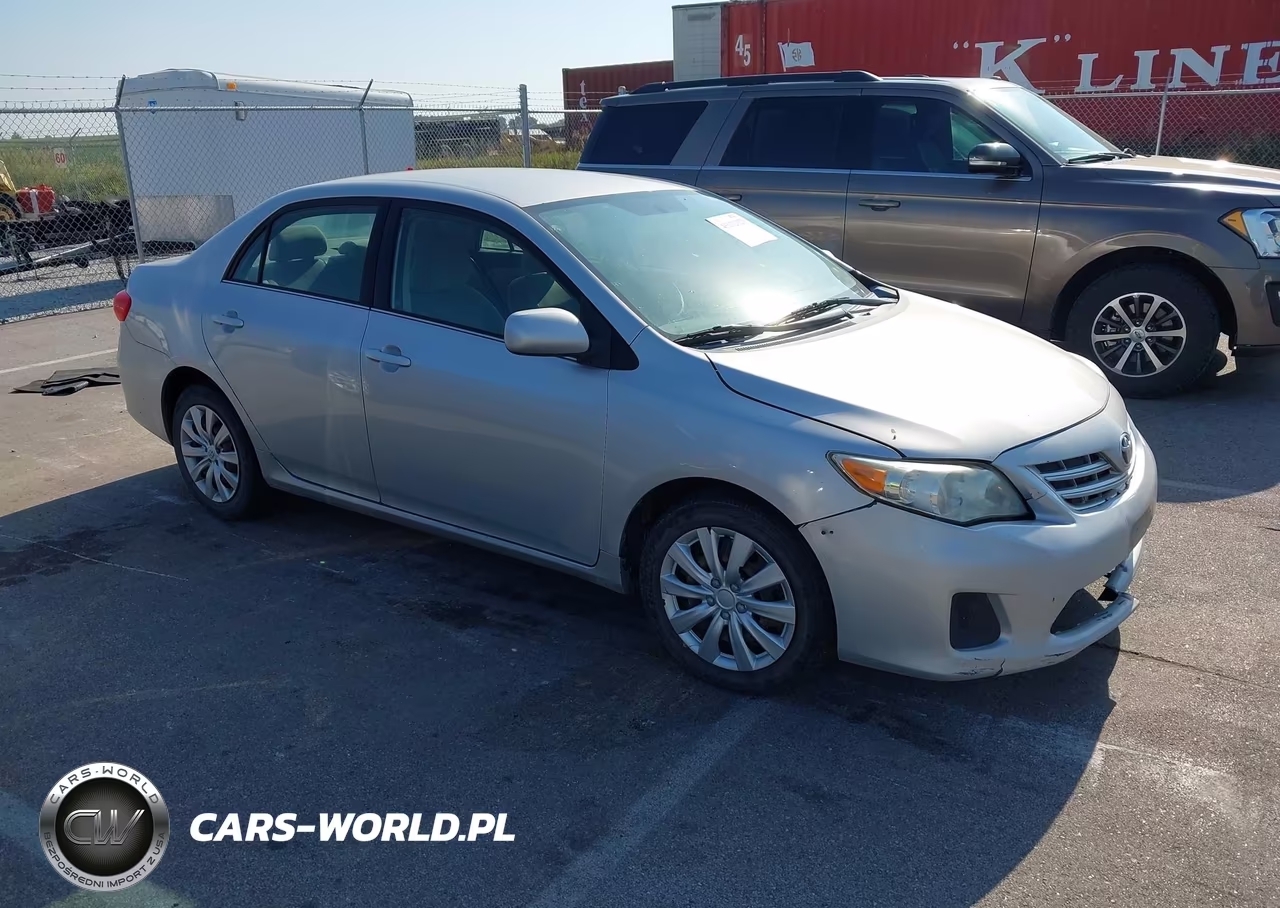 2013 Toyota Corolla Le – zdjęcie 1 z 16
