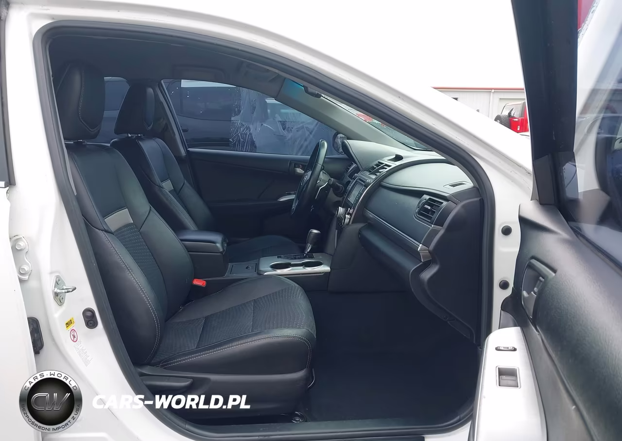 2014 Toyota Camry Se VIN:4T1BF1FK3EU401544 - 18