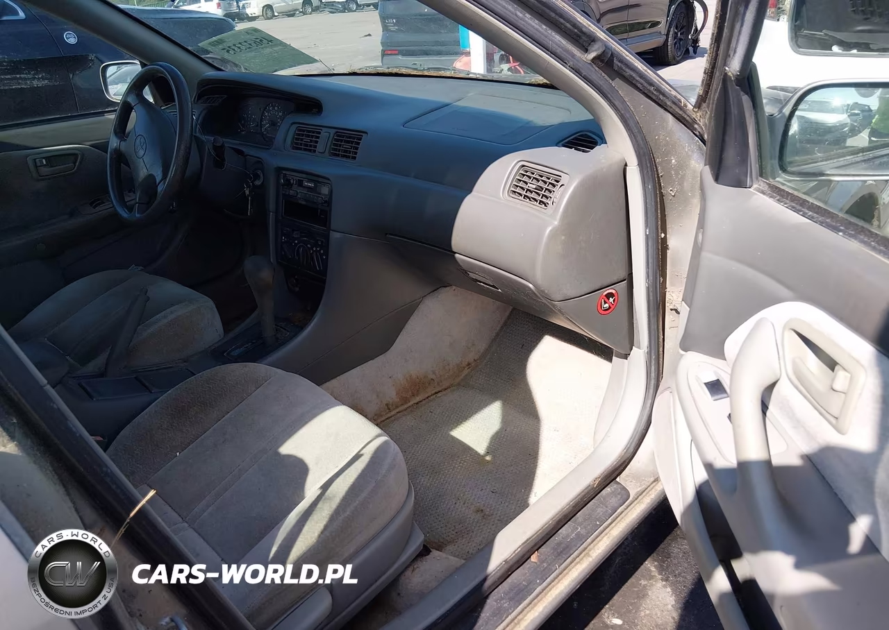 1997 Toyota Camry Le V6 VIN:4T1BF22K8VU011051 - 5