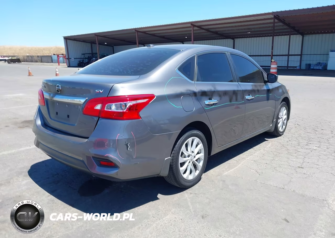 2018 Nissan Sentra Sv VIN:3N1AB7AP0JL655138 - 4