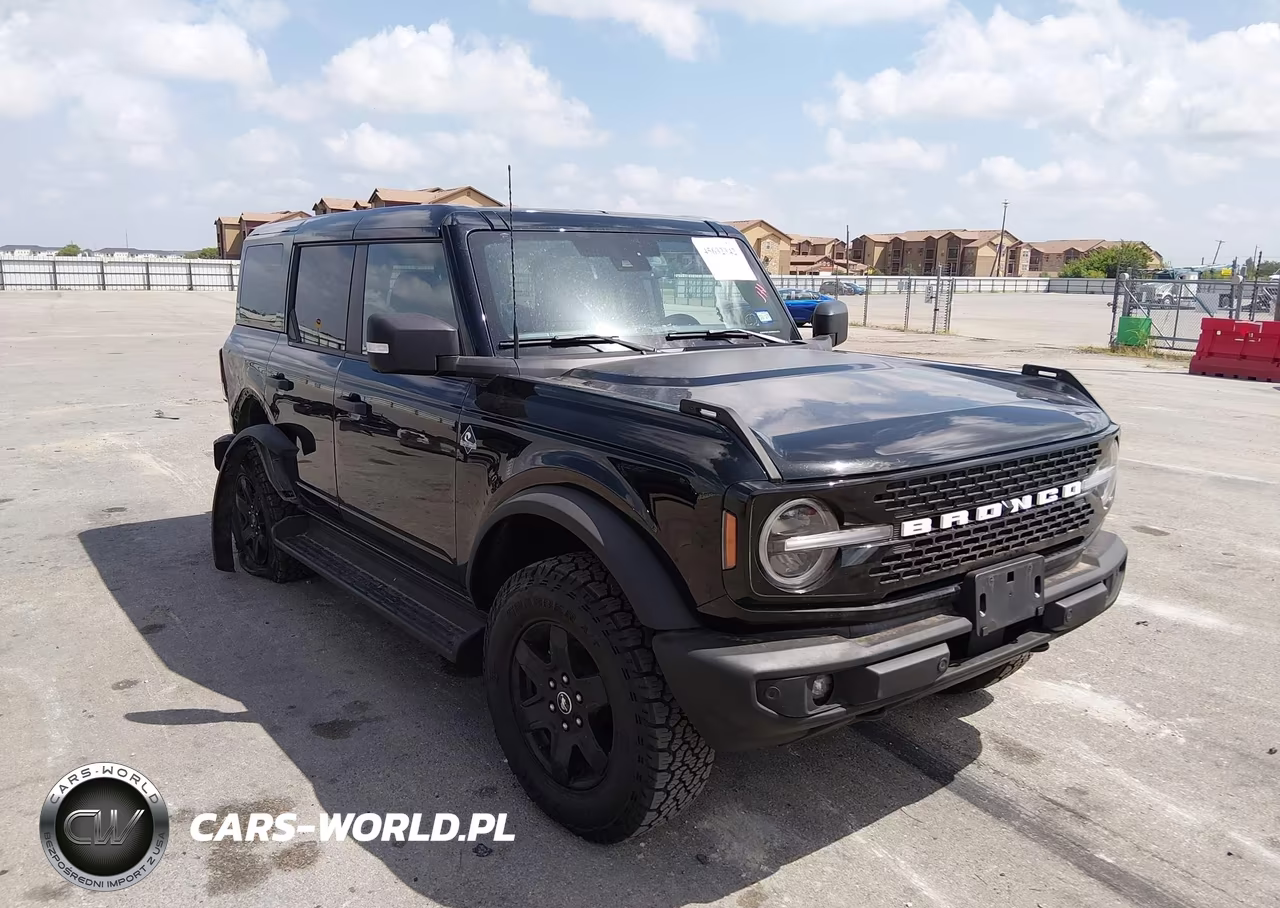 2025 Ford Bronco Outer Banks – zdjęcie 1 z 16