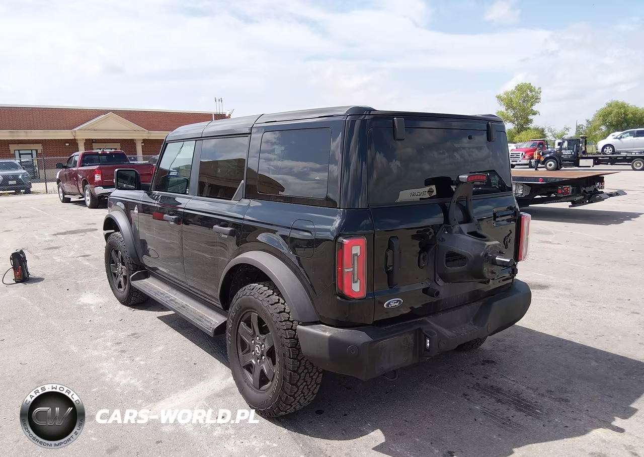 2025 Ford Bronco Outer Banks VIN:1FMDE8BH2SLB08489 - 3