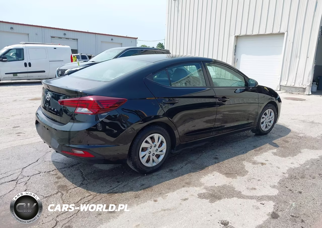 2020 Hyundai Elantra Se VIN:5NPD74LFXLH606420 - 4
